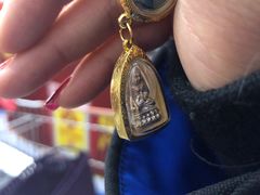 -家乐福(四元桥购物中心店)