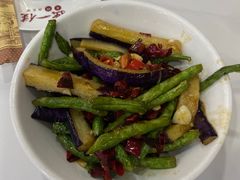-独一佳老胡湘菜馆(矿山路店)