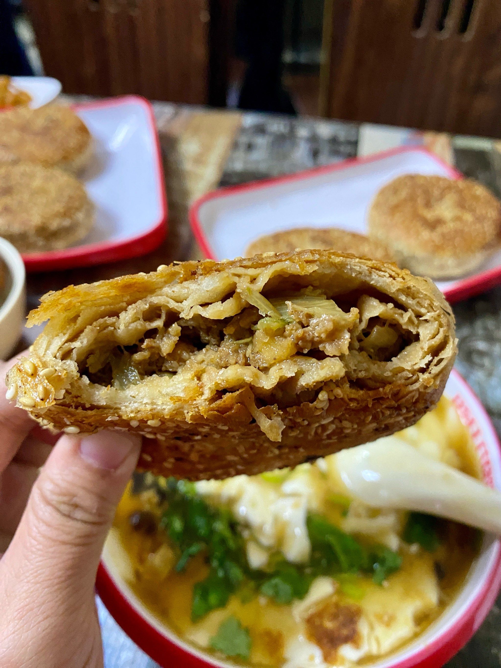 驱车200公里也要吃的肉烧饼