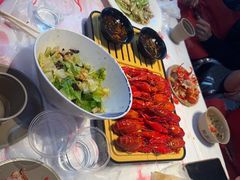 -肥肥虾庄·金牌油焖大虾(汉街SKP店)