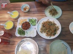 -合合春饼·酱骨·东北菜(潘家园店)