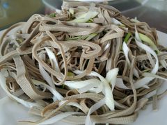 -溢心园香河肉饼总店