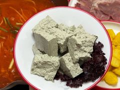 -毛辣果·贵州红酸汤牛肉火锅(西单店)