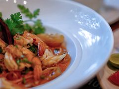 -Chom Cafe and Restaurant