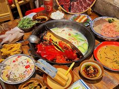 -周小明火锅(黑金冠社区店)