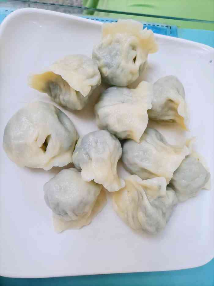 华特美酒楼(新华路店)-"性价比很高的饭馆 同事聚会很不错 饺子是.
