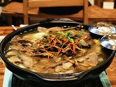 -乡土特色.冷锅鱼.牦牛肉汤锅