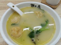 三鲜鱼汤-陈永春干拌鱼汤·馄饨·小笼(富川瑞园店)