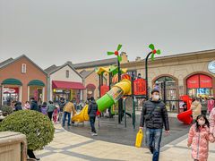 -王府井奥莱临潼小镇(临潼店)