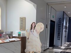-HIMO海马体照相馆(上海华润CP静安店)