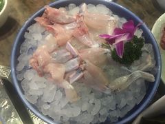 -佬土鹅肠火锅(中建大观店)