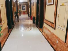 -皇宫大酒店