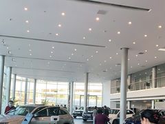 -北京鹏龙大道奔驰4S店(纪家庙店)