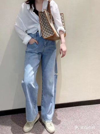 200多块的白色衬衫，朋友说我淘到宝了