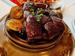 紫砂红烧肉-松鹤楼·非遗·苏帮菜(融科店)