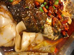 宽粉-鸣记脆皮烤鱼·海鲜烤鱼(三八广场店)