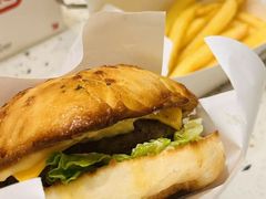 -必胜客(大坪英利店)
