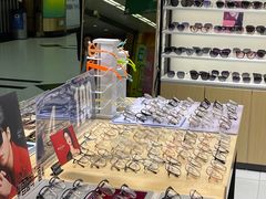 -沫芮眼镜·蔡司官方授权店(人民广场店)