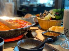 -湊湊火锅·茶憩(杭州湖滨银泰in77店)