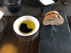 餐前面包橄榄油-安妮意大利餐厅(日坛店)
