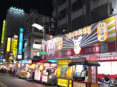 -六合夜市