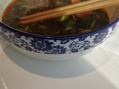 -镇南锅盖面馆(解放路店)