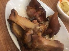猪手-顺溜·手工刀削面·黑金店(铜锣湾店)