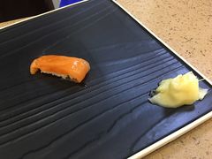 三文鱼手握-达摩君日本料理(泰海花园小区店)
