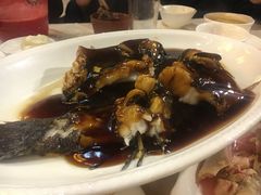 -楼外楼·停车场