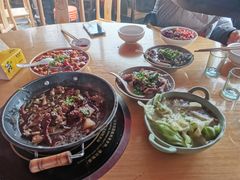 -大众跷脚牛肉馆·非遗传承单位(峨眉山店)