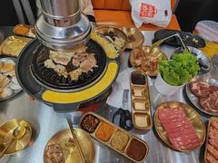 -胡悦里韩式烤肉(芝罘万达广场店)