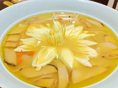 金瓜松茸野菌汤-福慧慈缘素食餐厅(王府井店)