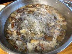 -云朵小院·石锅鱼·野生菌餐厅(蒗放店)