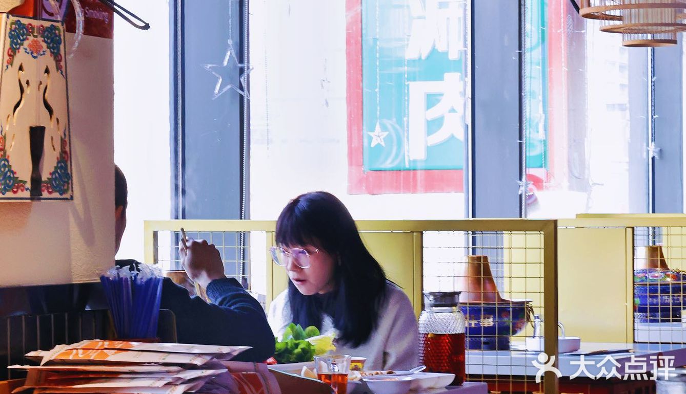 终于在三里屯吃到正宗地道内蒙古火锅店了！