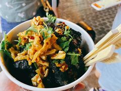 -黑色经典臭豆腐·湖南特产(步行街店)