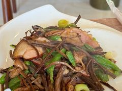 -鲁朗纳麦石锅鸡庄园