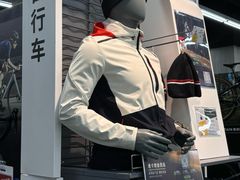 -迪卡侬(越秀公园店)