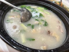 -品香菜馆(旗峰路中侨大厦店)