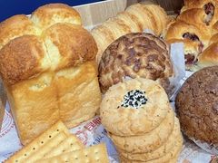 -昆明冠生园·蛋糕·面包(朗悦湾店)