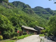 -大平台龙居瀑布旅游区