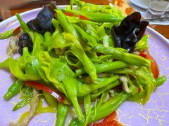 -鸿运美食府