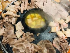 -江南猪肉商会无限续吃(弘大店)