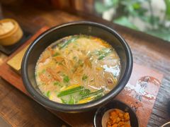 -银米·云南传统过桥米线(双廊黑金冠店)