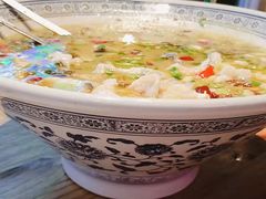 老坛酸菜鱼-兔槽江湖菜·重庆璧山兔(水围店)