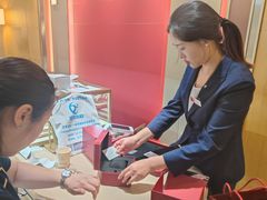-亨吉利世界名表中心(群光店)