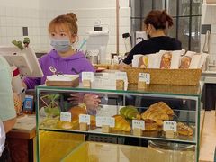 面包甜点陈列柜-怪 kafe.