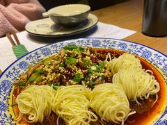 -临界音乐酒馆·小龙虾·江湖菜(华熙LIVE·鱼洞店)