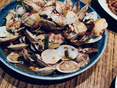 -蚝堡海鲜·威海菜·海肠捞饭·烧烤·亚洲吃蚝公司(幸福门店)