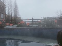 -芭东小镇温泉