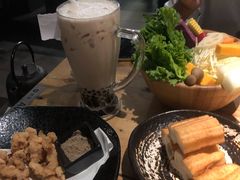 大红袍珍珠奶茶-湊湊火锅·茶憩(杭州湖滨银泰in77店)